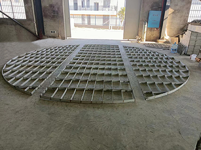 Long-Lasting Tower Internal Parts for Refinery Processing Plants